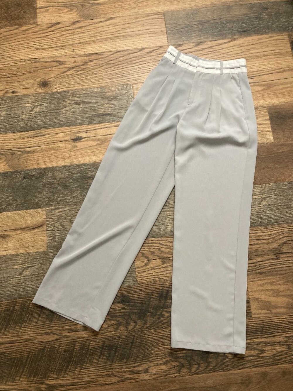 Commense Women's Straight Leg Pants Size S Light Gray L31